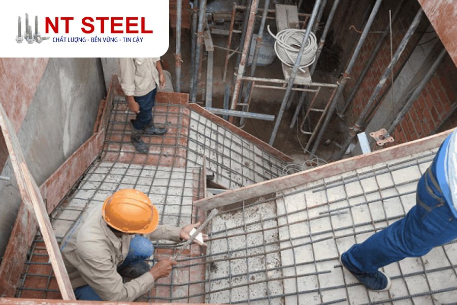 Hướng dẫn thi công bố trí thép cầu thang chuẩn kỹ thuật